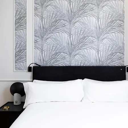 Malda Singular Otel