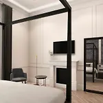 Malda Singular Hotel